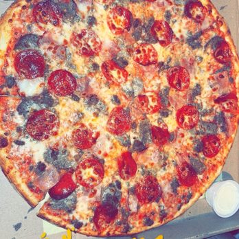 Yaghi's Pizzeria - Meat lover - Pizza Near Me - San Antonio, Texas Yaghi's Pizzeria - Meat lover - Pizza Near Me - San Antonio, Texas