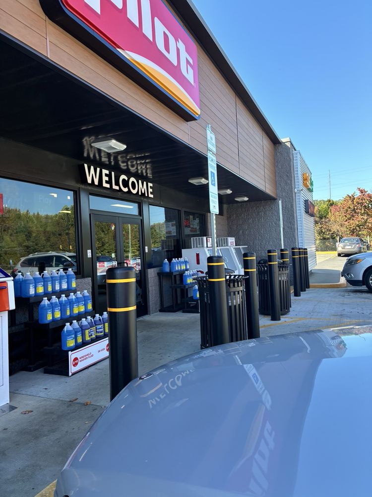 Pilot Travel Center Logo