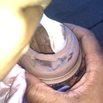 Lickity Split Frozen Custard & Sweets - S'mores - Ice Cream & Frozen Yogurt Near Me - Chicago, Illinois