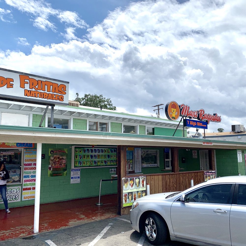 Maxi Raspados - Front view - Shaved Ice Near Me - Visalia, California