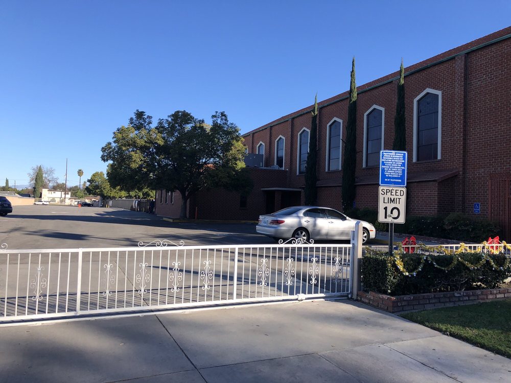 Saint Bernard Catholic Church 52 Photos Churches 9647 E Beach St