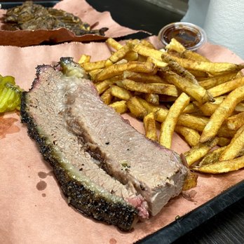 Northern Smokes - 8oz Brisket with fries - Halal Near Me - Toronto, Ontario Northern Smokes - 8oz Brisket with fries - Halal Near Me - Toronto, Ontario