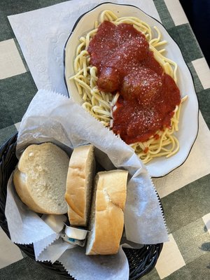 Amici's Pizzeria & Italian by null