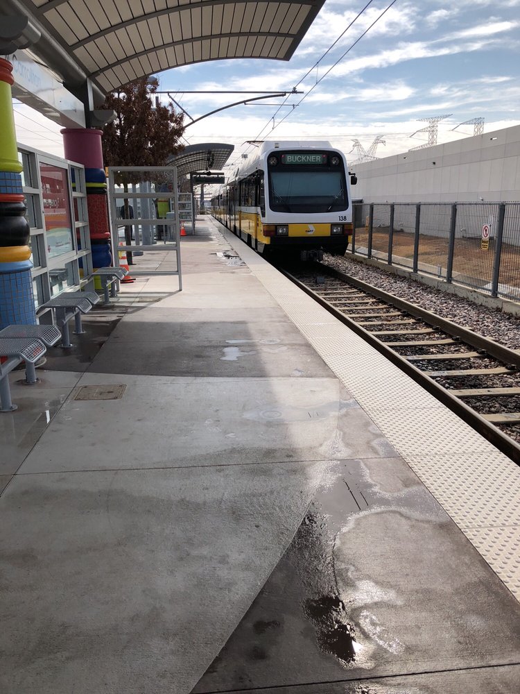 NORTH CARROLLTON DART STATION Updated September 2024 2941 Trade Ctr