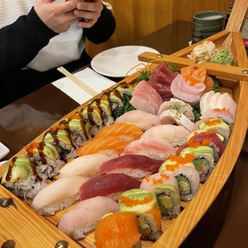 ishiyanaページ Home - Moriyama Sushi