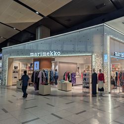 Marimekko - Located in HEL airport