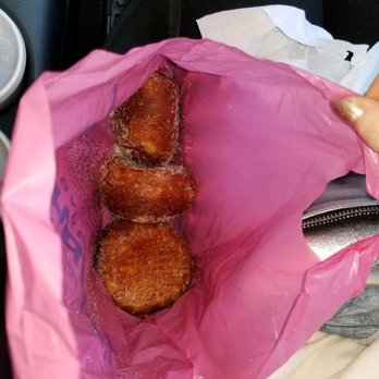 Leonard's Bakery - Malasadas - Bakeries Near Me - Honolulu, Hawaii Leonard's Bakery - Malasadas - Bakeries Near Me - Honolulu, Hawaii