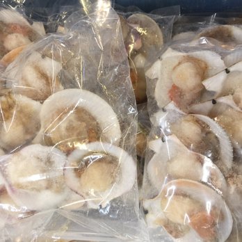 D&T Market - Canada half shell scallops - Grocery Near Me - San Francisco, California