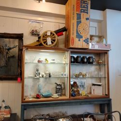 Acme Antiques