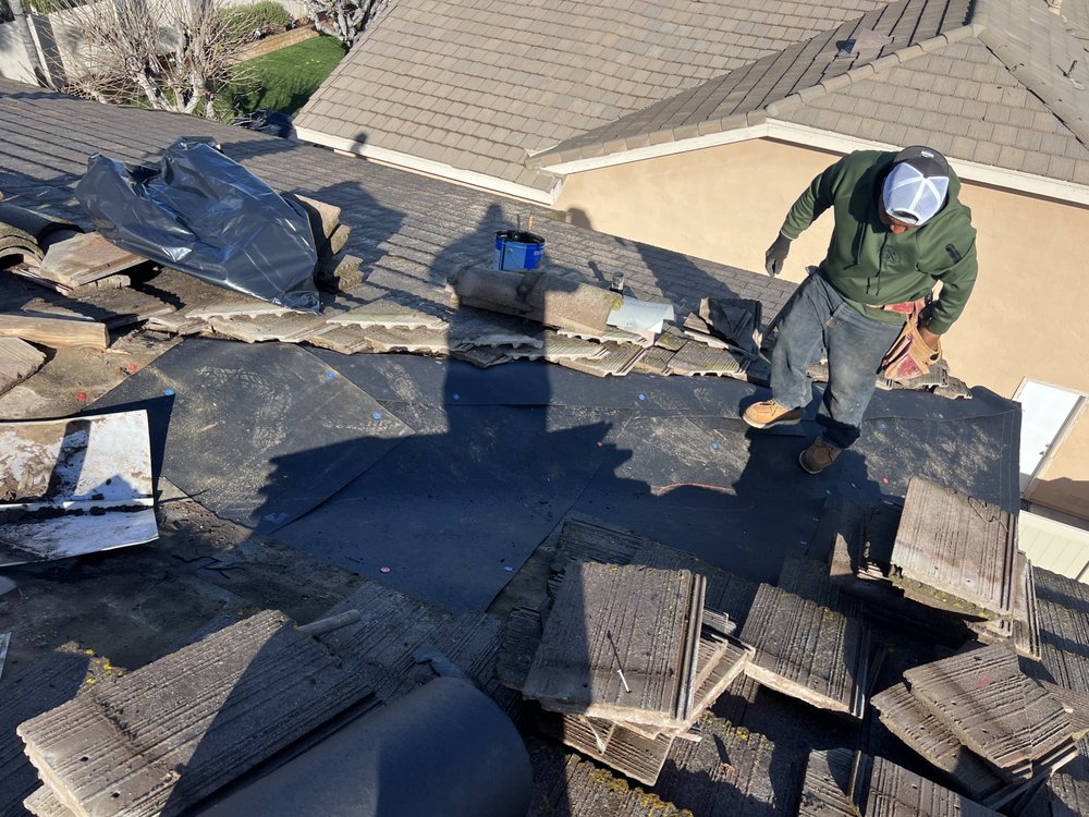 Slide of Heritage Roofing Solutions