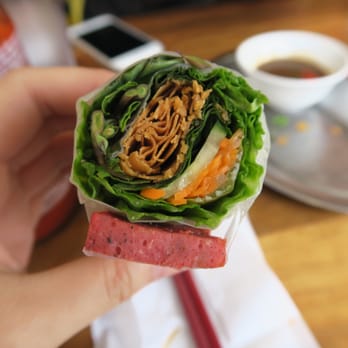 Le Red Tiger - Spring Roll with Pork - Vietnamese Near Me - Montreal, Quebec