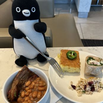 United Club - Brisket was tasty - Airport Lounges Near Me - Dallas, Texas