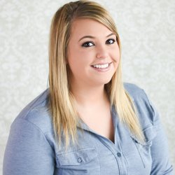 Creekside Endodontics - Lone Tree Endodontist - Meet Nicole, one of our friendly front desk staff.  Call us today to schedule an appointment with a Lone Tree endodontics specialist.