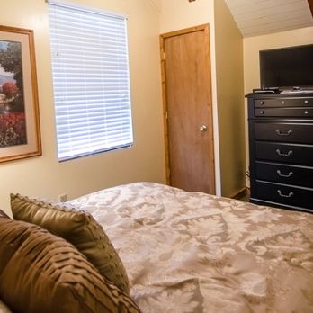 Skyline Ranch Resort - Beautiful Chalet Rentals - Resorts Near Me - Front Royal, Virginia