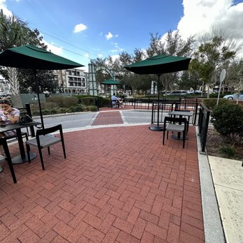 Starbucks - Outdoor patio - Coffee & Tea Near Me - Oviedo, Florida Starbucks - Outdoor patio - Coffee & Tea Near Me - Oviedo, Florida