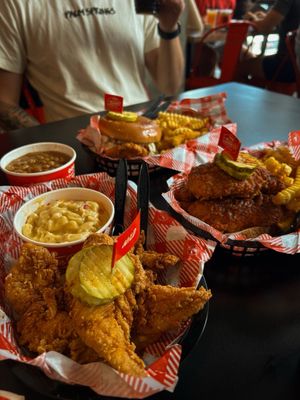 Hattie B's Hot Chicken - Nashville - Lower Broadway by null