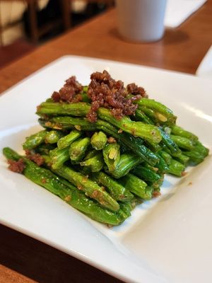 Din Tai Fung Xinyi Branch - TAKEOUT ONLY by null
