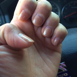 This is TWENTY days later! This shellac still hasn't peeled off or shown any signs of cracking. UGH-MAZING.