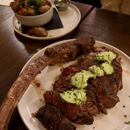 Tomahawk " Booth Steak
