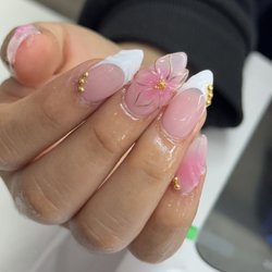Pearl Nail Lounge