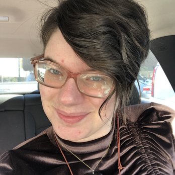 The Cutting Room salon - Susanna asymmetrical pixie haircut - Hair Salons Near Me - Tracy, California The Cutting Room salon - Susanna asymmetrical pixie haircut - Hair Salons Near Me - Tracy, California