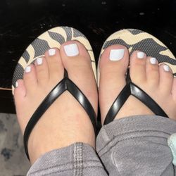 New Venus Nail & Spa - Milk & honey spa gel pedicure