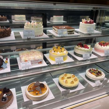 H Mart - Doraville - Dessert - Grocery Near Me - Doraville, Georgia