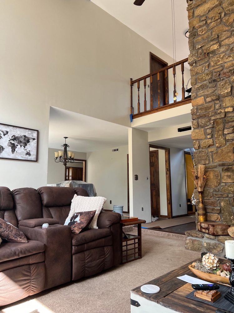 Slide of I&G Painting and Construction