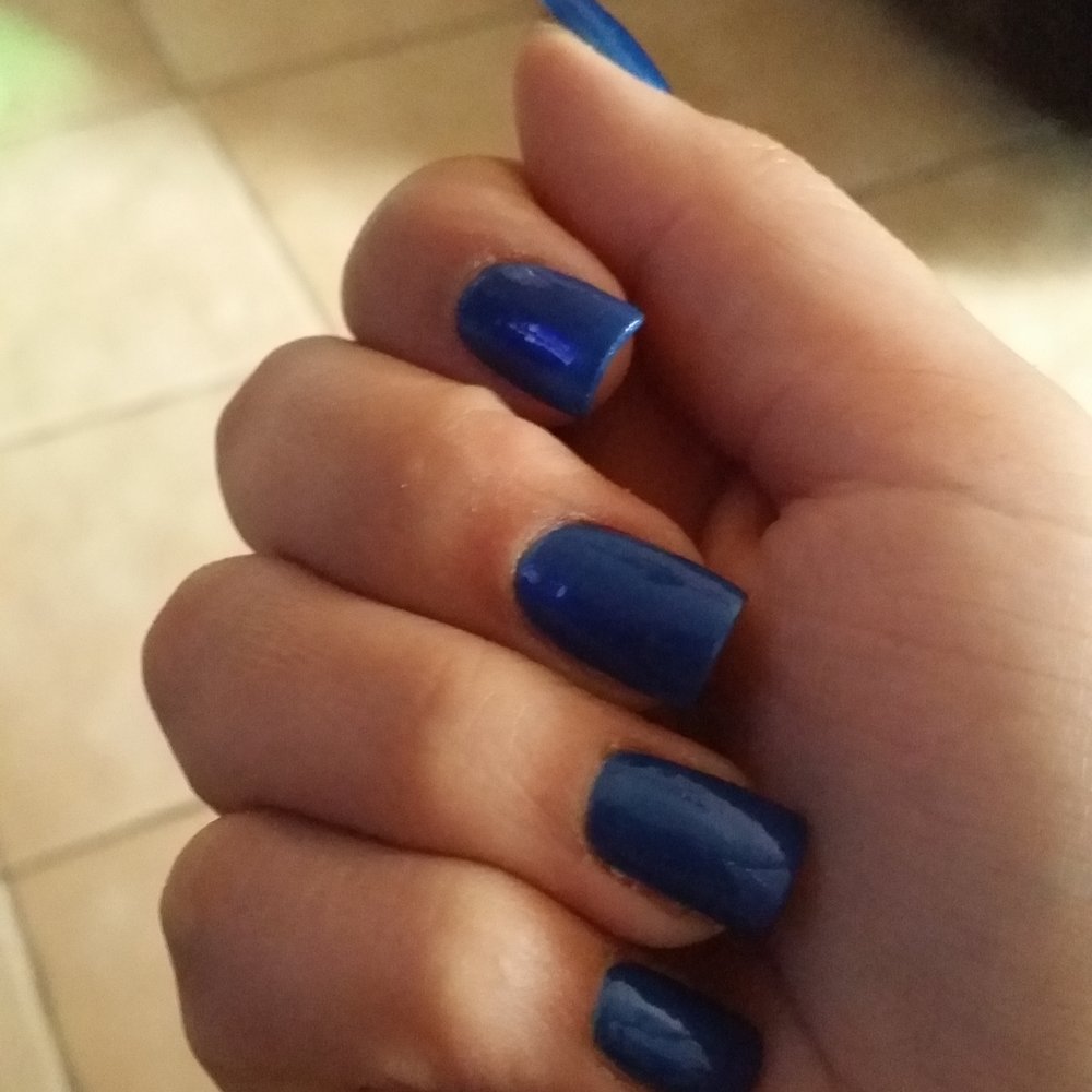 Roughed up cuticles because they didn't even offer lotion and rushed me out. Roughed up cuticles because they didn't even offer lotion and rushed me out.
