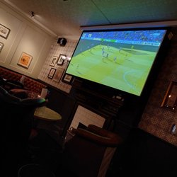 The Greyhound - Go Brentford!