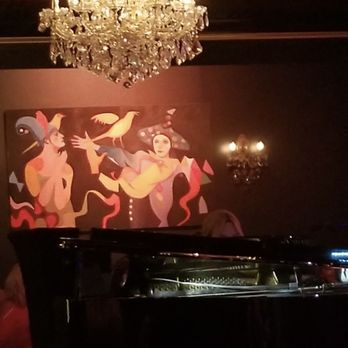 CW's Gin Joint - Classy Live Jazz pianist, CW Gin Joint - Cocktail Bars Near Me - Tampa, Florida