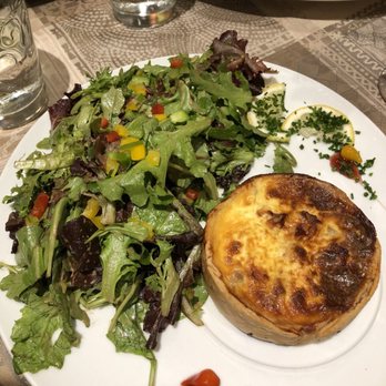 Timothy - Quiche w Salad - Creperies Near Me - Saint Malo, 35