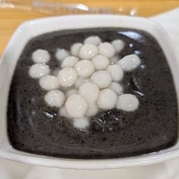 H1 Black Sesame Paste Soup w/ Rice Balls, $7.50 prior to tax