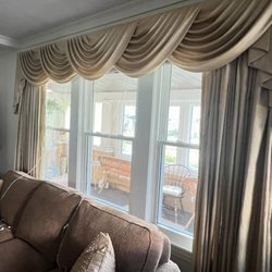 Castle "The Window People" - Double Hung