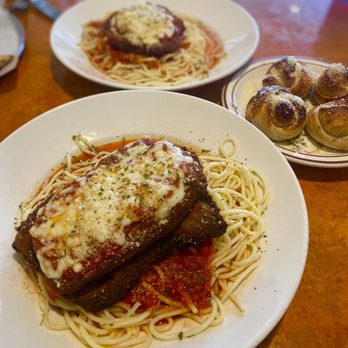 Castello's Pizza - a plate of spaghetti and meatballs - Pizza Near Me - Clermont, Florida