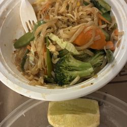 Thai Medallion - Veggie 1. Pad Thai