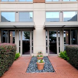 Houston Methodist Sugar Land Hospital - A nicely landscaped side exit from the hospital.