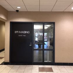 3T Imaging - Facility's entrance from the Waukegan Road front entrance of the big IBJI building.
