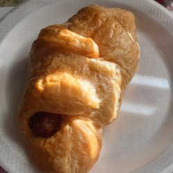 Honey Donuts - The crossiants are huge...The kolaches were amazing too..