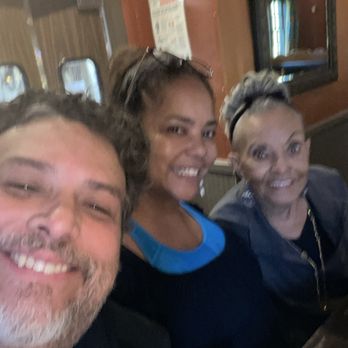 Las Flores - Is having a fantastic time at Las Flores. - Mexican Near Me - Conyers, Georgia Las Flores - Is having a fantastic time at Las Flores. - Mexican Near Me - Conyers, Georgia