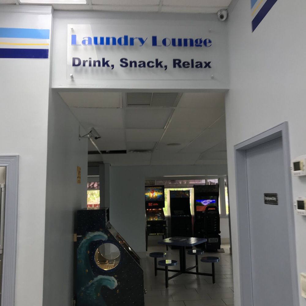 SR7 Laundromart - Laundromat Near Me - Hollywood, Florida
