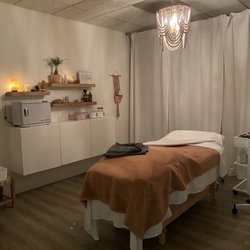 Moon Esthetics