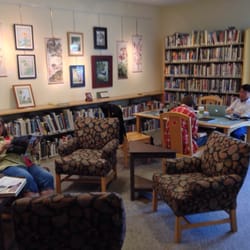 Stinson Beach Library - Reading room