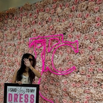 Terry Costa - LOL, my diva daughter presenting there was paparazzi. Trust me we loved Terry Costa. - Women's Clothing Near Me - Dallas, Texas