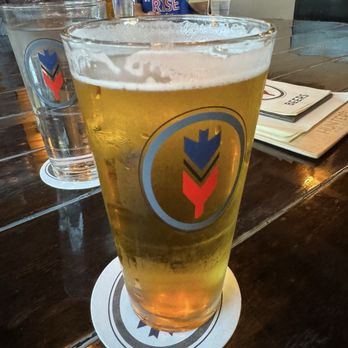Hunter's Public House - Hunter's public pilsner - Pubs Near Me - Gloucester, Ontario