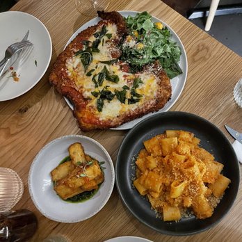 Isla & Co. - Midtown - Australian Near Me - New York, New York