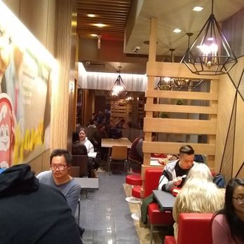 Jollibee - Fast Food Near Me - New York, New York