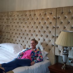 Van Dyk Hotel - Spacious rooms with en-suite