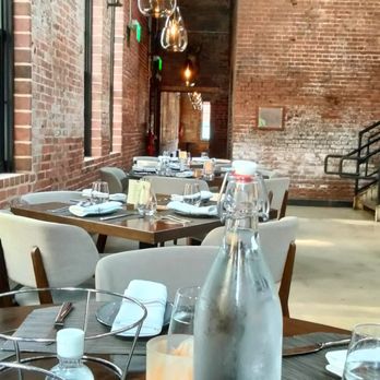 Gunther & Co - Seating - Seafood Near Me - Baltimore, Maryland