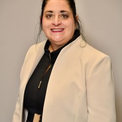 Leone Chiropractic - Dr. Ellen F. Leone, DC